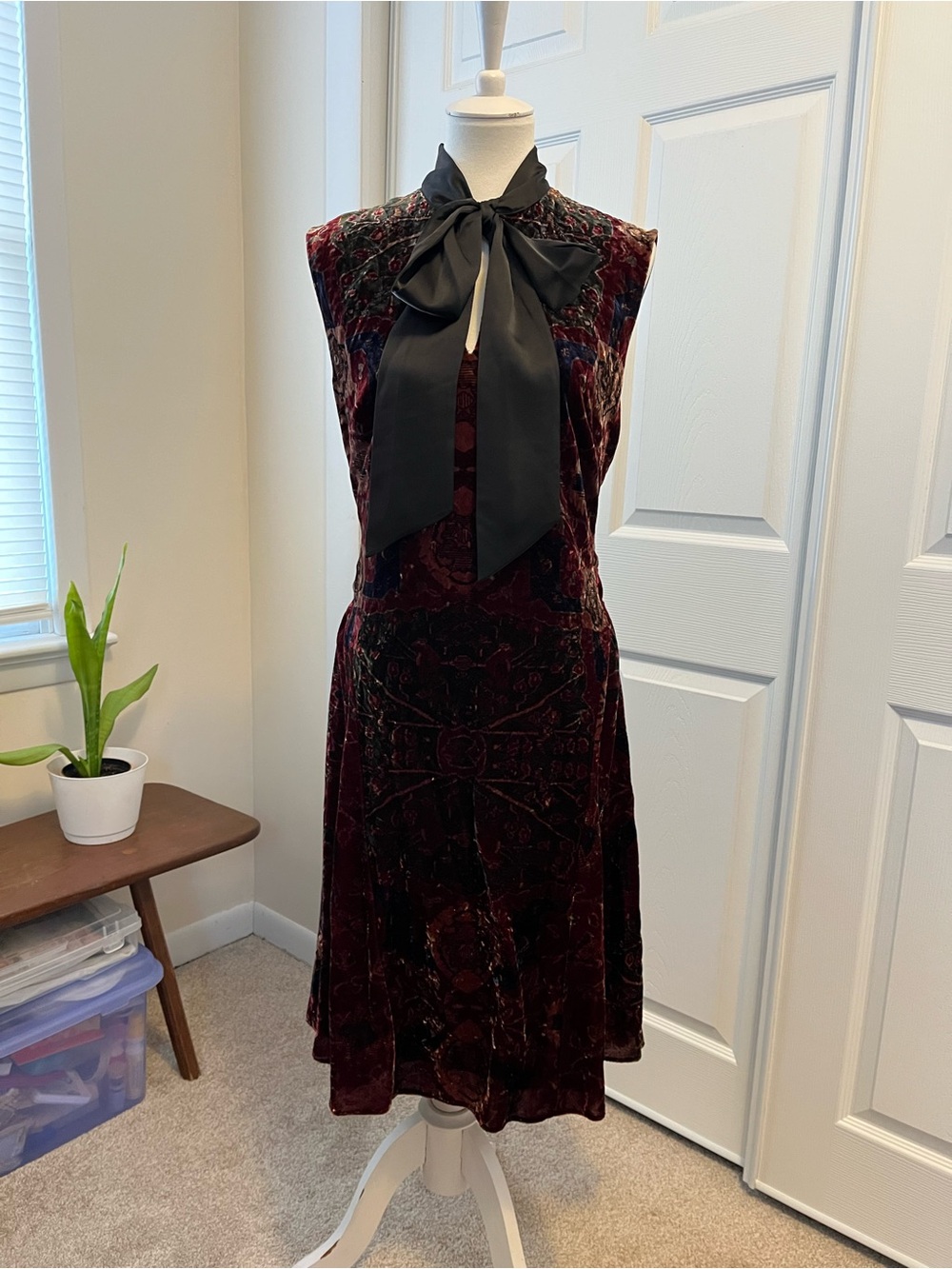 Lauren Ralph Lauren Velvet Paisley A-Line Dress with Black Silk Bow - Picture 3 of 11